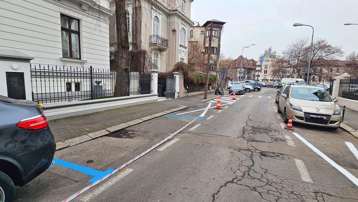 Mai multe locuri de parcare publice în centrul Bucureștiului. Se trasează aproape 500 de locuri de parcare în plus