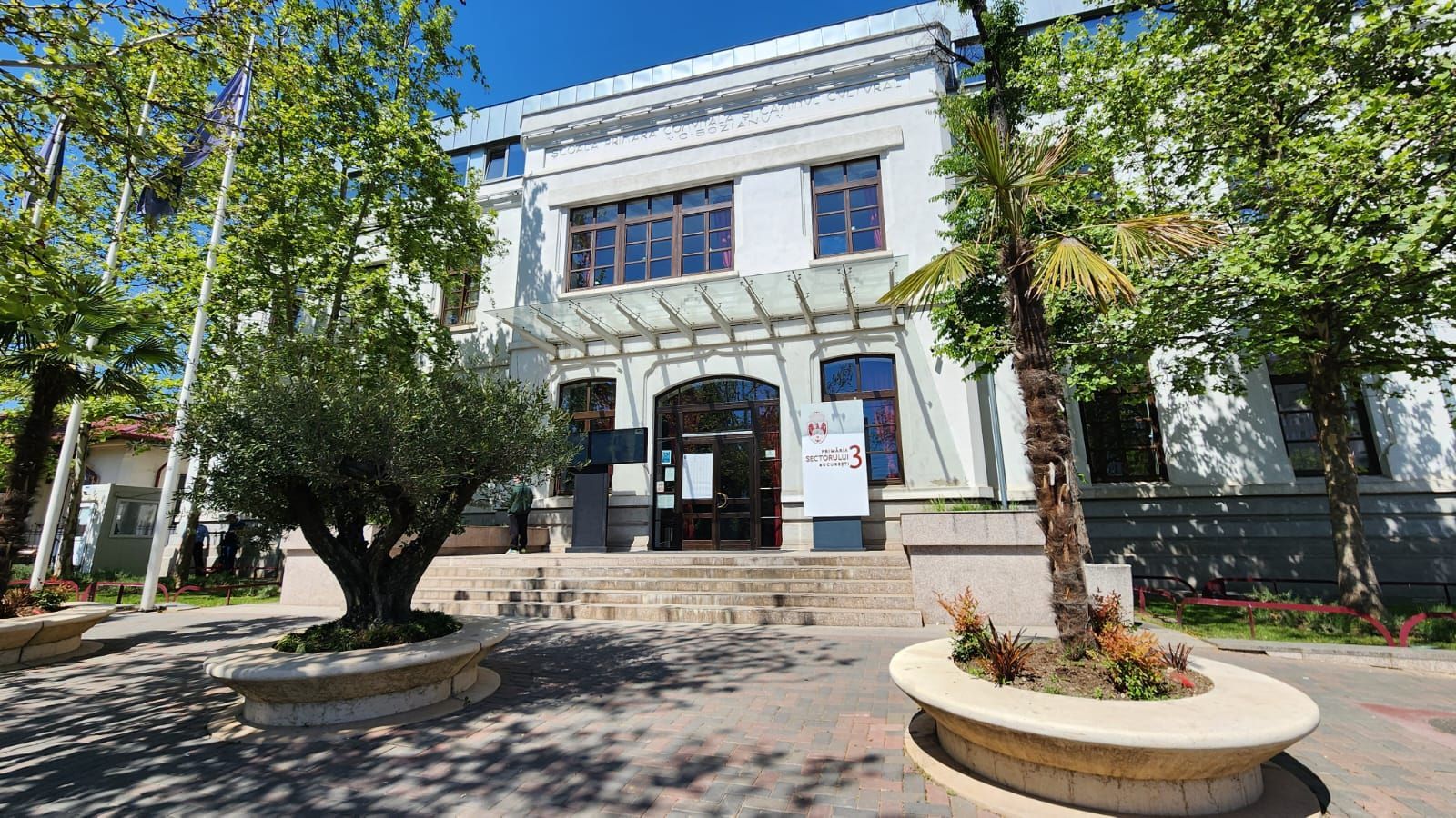 Reorganizare în Primăria Sectorului 3: Se ajunge la creșteri salariale de peste 21.000 de lei