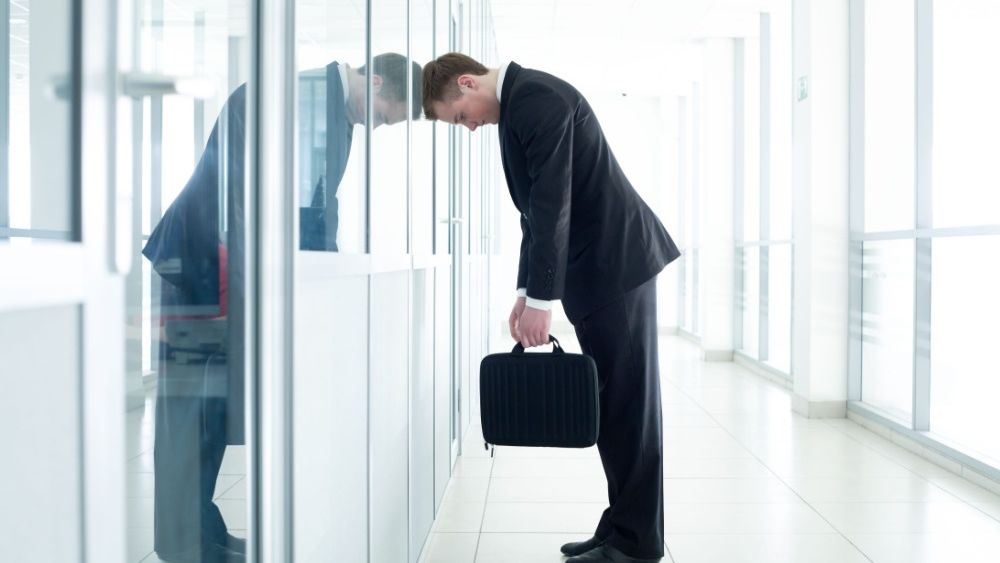 Concedierile tot mai frecvente în Europa: Cum să contești eficient o decizie de concediere prin avocat