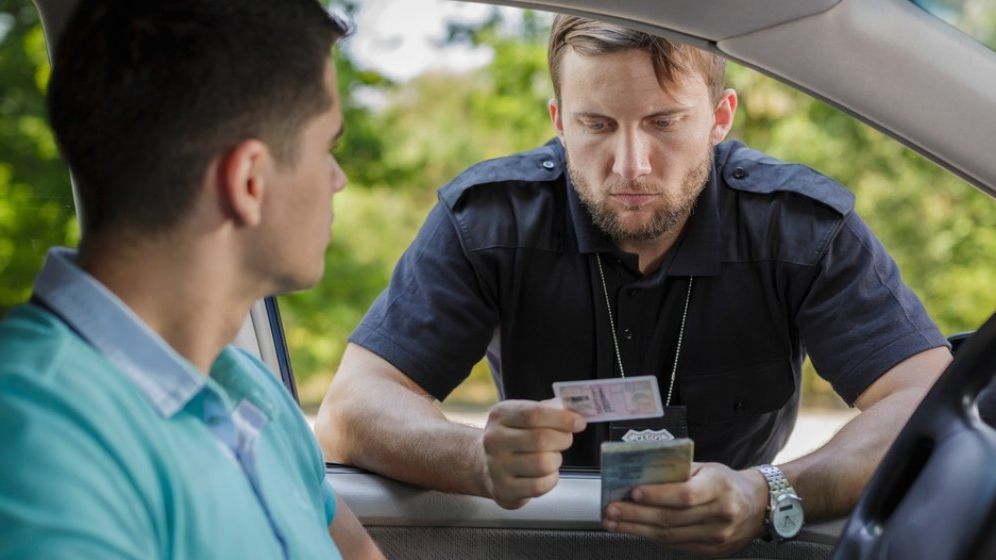 Microsoft a dezvoltat un software care inlocuieste politistul la examenele pentru permisul auto