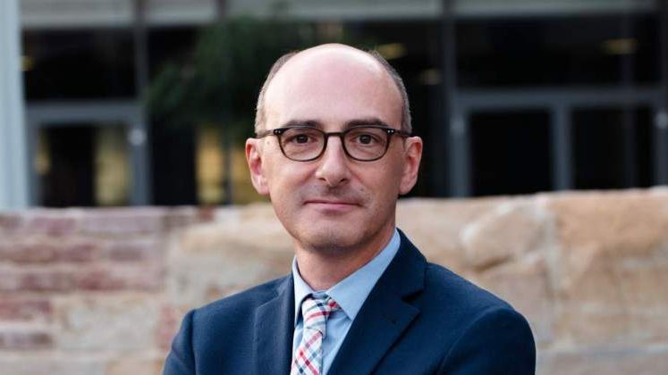 Ovidiu Sandor proiecteaza un pod cu patru benzi pe sens si o pasarela pietonala in zona ISHO