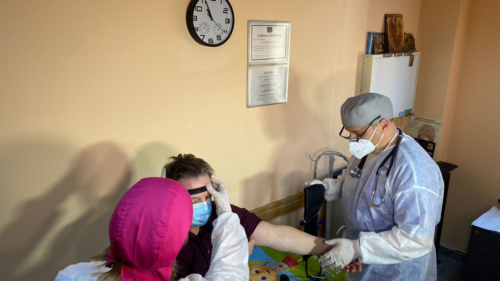 A început vaccinarea în cabinetele medicilor de familie din Timiș