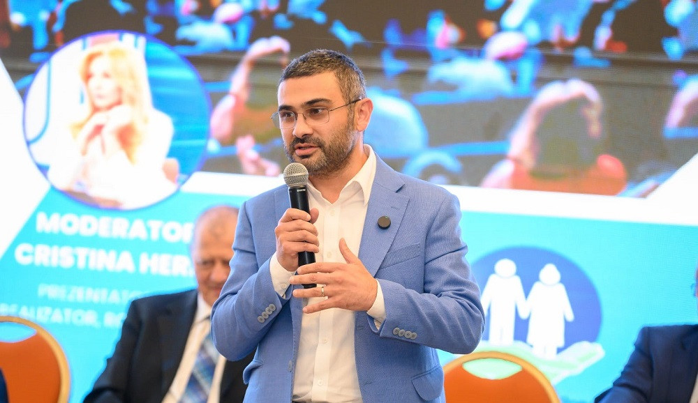 Florin Manole explică de ce a mers la Mykonos cu un avion privat. Cine a plătit deplasarea