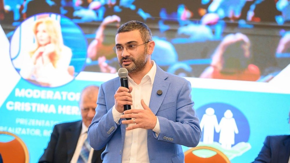 Florin Manole explică de ce a mers la Mykonos cu un avion privat. Cine a plătit deplasarea