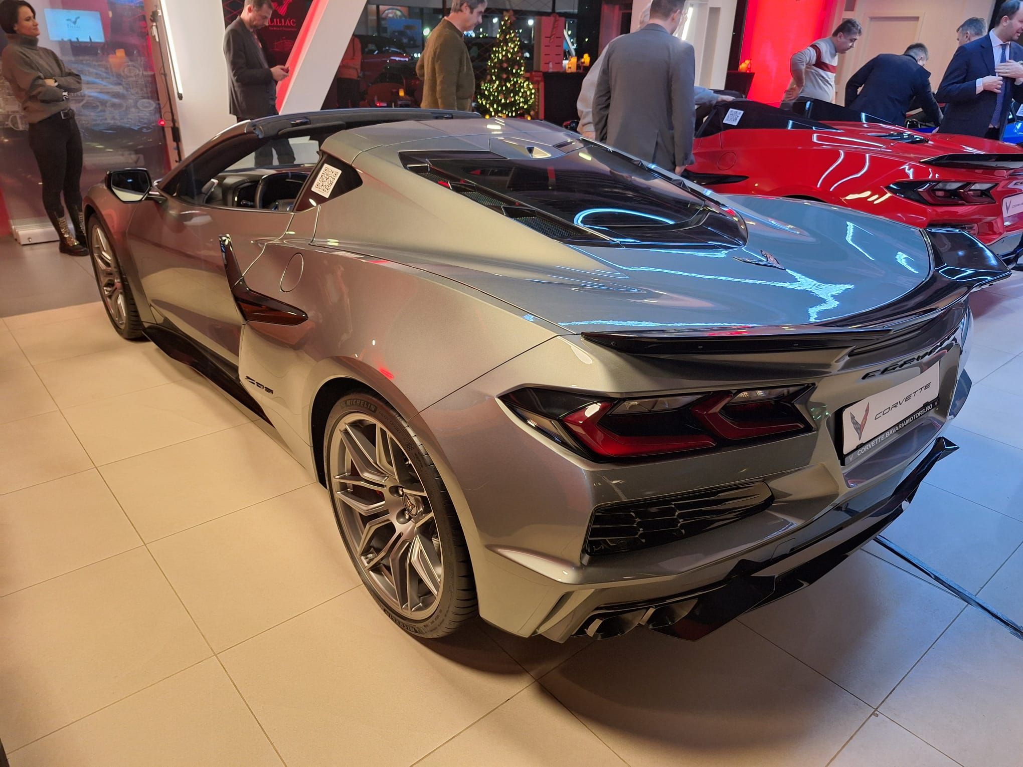 FOTO | Primul Corvette hibrid, lansat în România. Cât costă și ce performanțe are - Poza 15