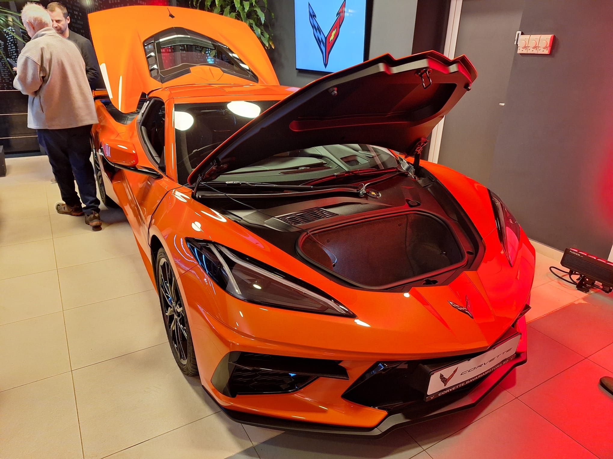 FOTO | Primul Corvette hibrid, lansat în România. Cât costă și ce performanțe are - Poza 12