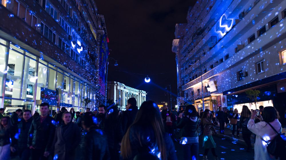 Ce poți face în weekendul 9-12 octombrie în București: de la instalații spectaculoase pe clădiri, la dovleci și festivaluri de toamnă