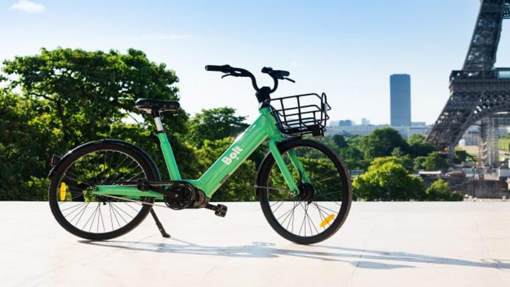 Bolt lansează un serviciu de transport cu biciclete electrice