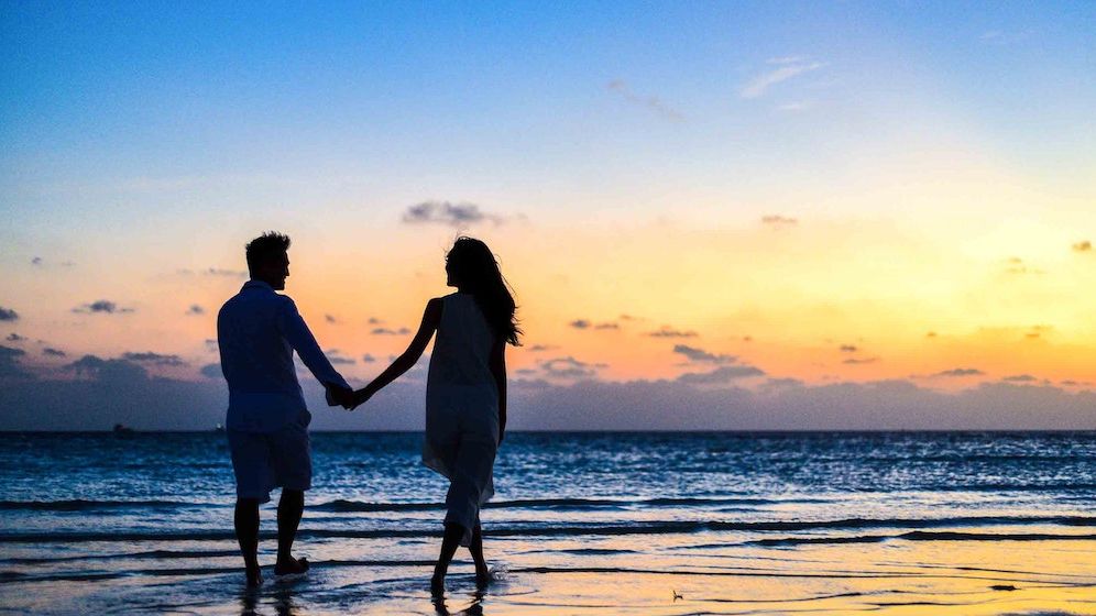 Românii fug în țări mai calde de de Sf. Valentin și Dragobete. Top destinații alese