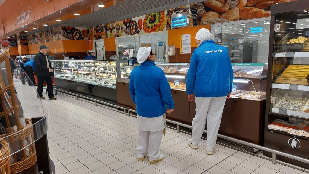 Piedone "žînchide" încă un mall după AFI și Băneasa: controalele ANPC la Sun Plaza - Imagine 8