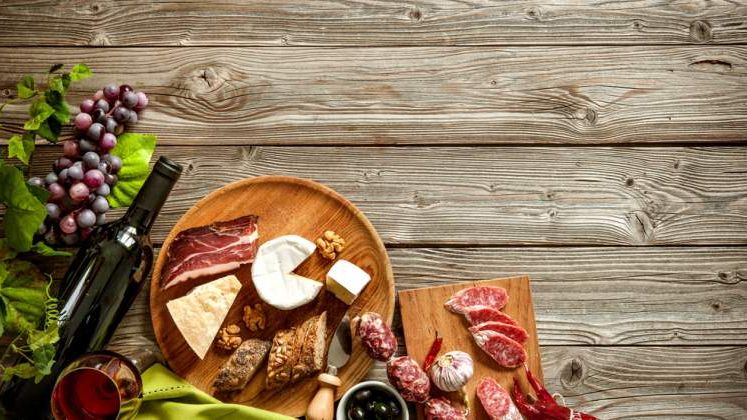 Topul producatorilor de carne: Unicarm ramane liderul pietei, cu afaceri de 144 milioane euro