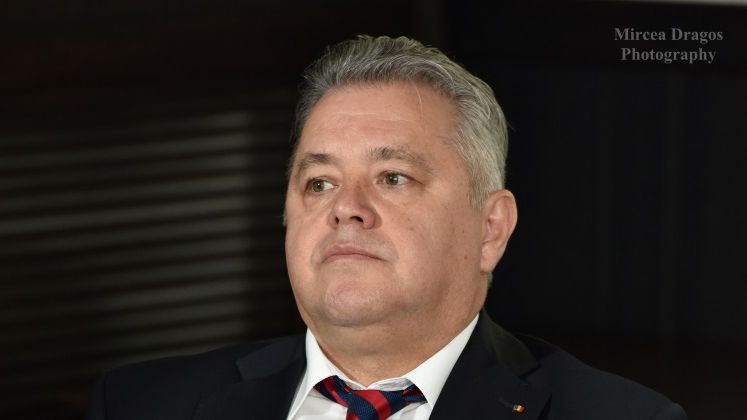 Raport ANRE pe 2015: Tarife mai mici la distributia energiei si amenzi de peste 40 milioane lei