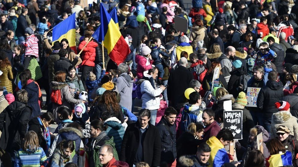 Sănătatea și educația, sectoarele care „scârțâie” în societatea românească. Topul problemelor urgente pe care le văd românii