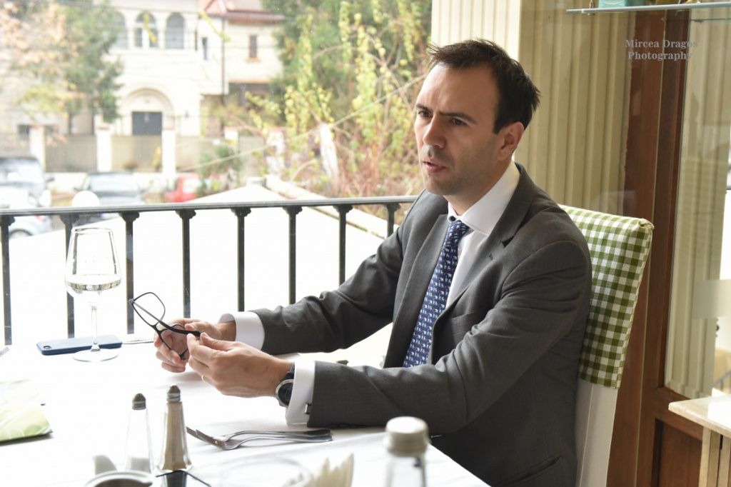 La pranz cu Cristian Carstoiu, partener in cadrul EY Romania - Imagine 3