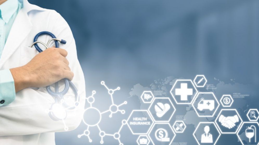 Revista presei de azi, 24 iulie 2018. Un medic vrea sa devina brancardier pentru a castiga un salariu mai mare