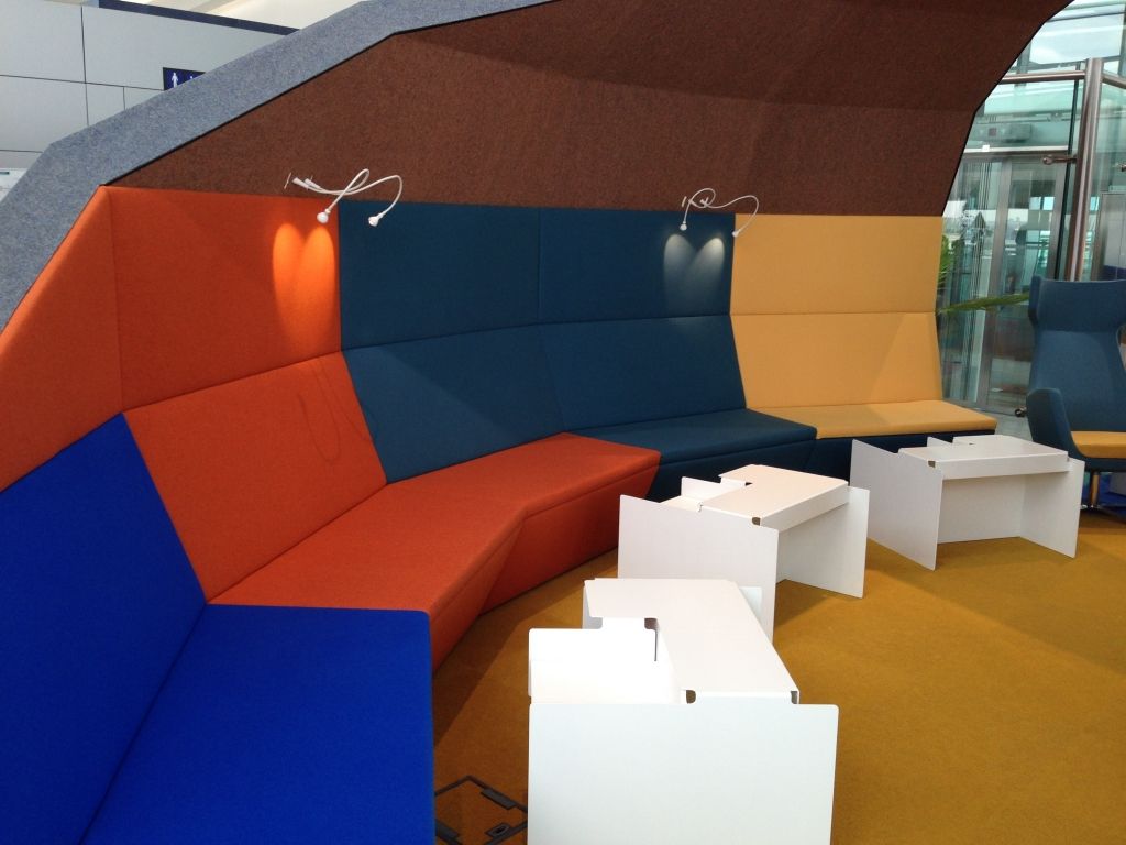 Salon Business Aeroportul Henri Coanda - Imagine 12