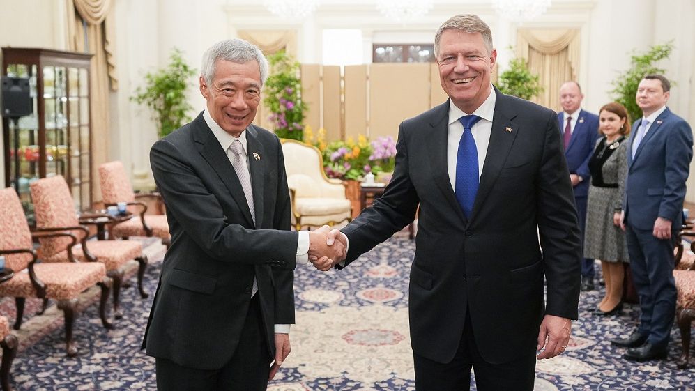 De ce a ales Klaus Iohannis să închirieze un avion pentru vizita în Japonia. Explicația oficială a Administrației Prezidențiale