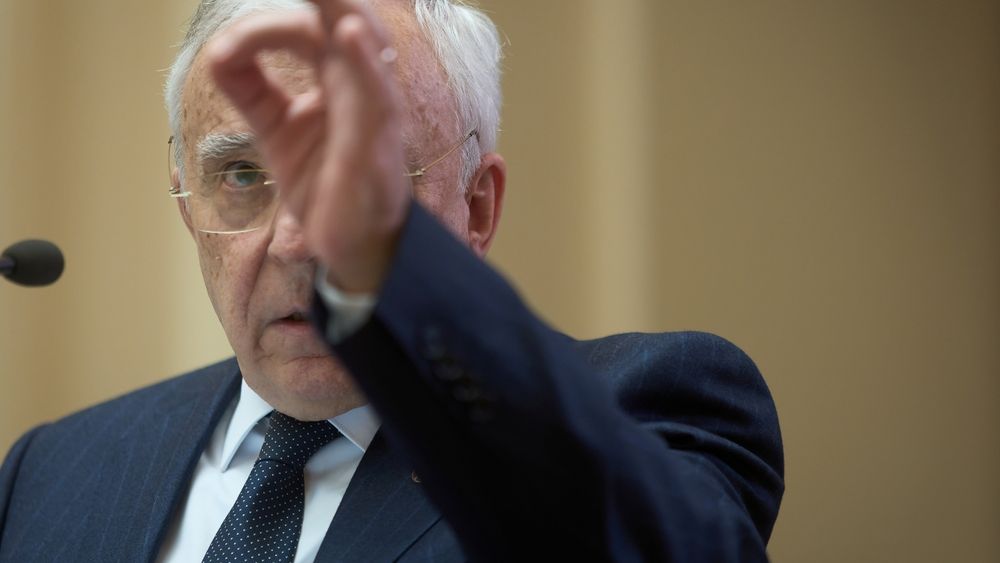 Cât de optimist este Isărescu în 2025: Guvernatorul BNR vorbește despre recesiune, creștere economică și condiția unei păci sociale