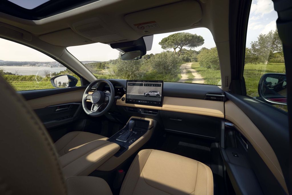 [FOTO] Noua Mazda CX-5 este mai mare, dar pierde motorizarea diesel - Imagine 14