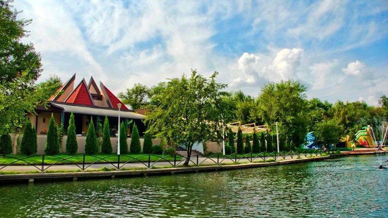 Se redeschide Riviera Park, unul dintre cele mai vechi restaurante din București