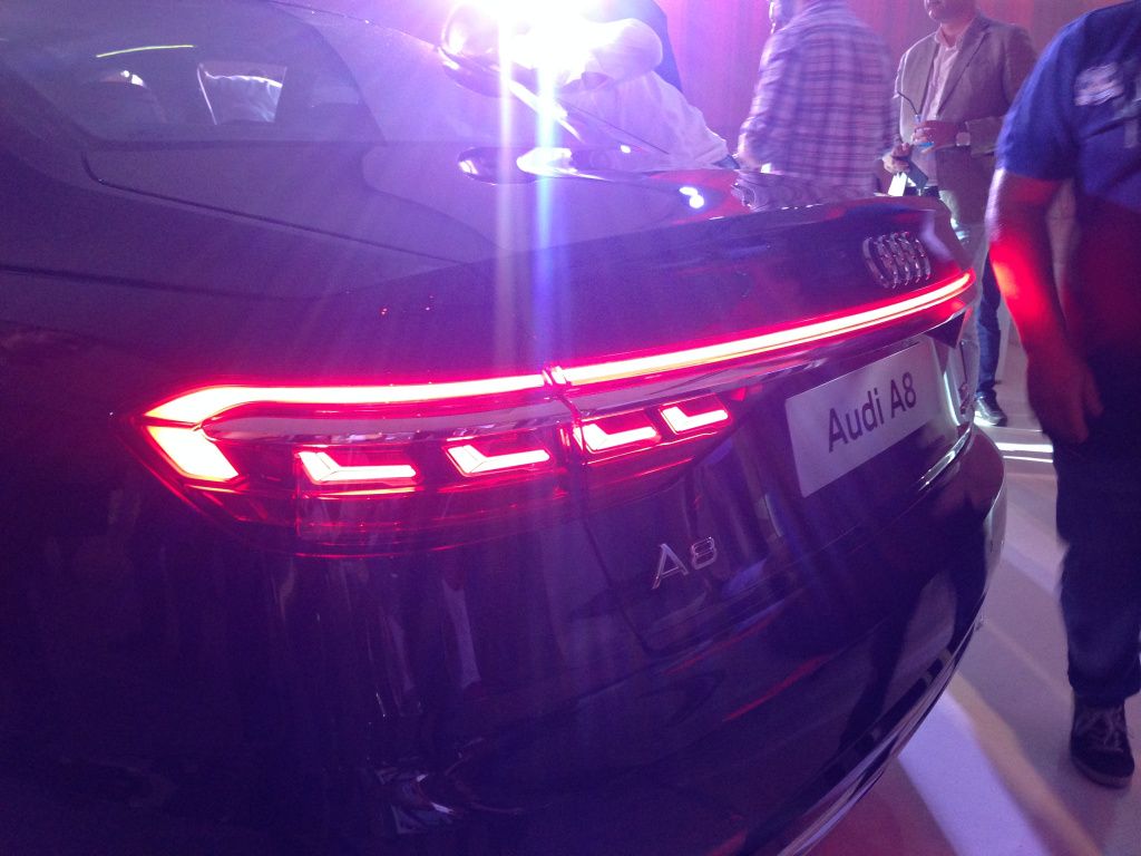 Audi A8 - Imagine 5