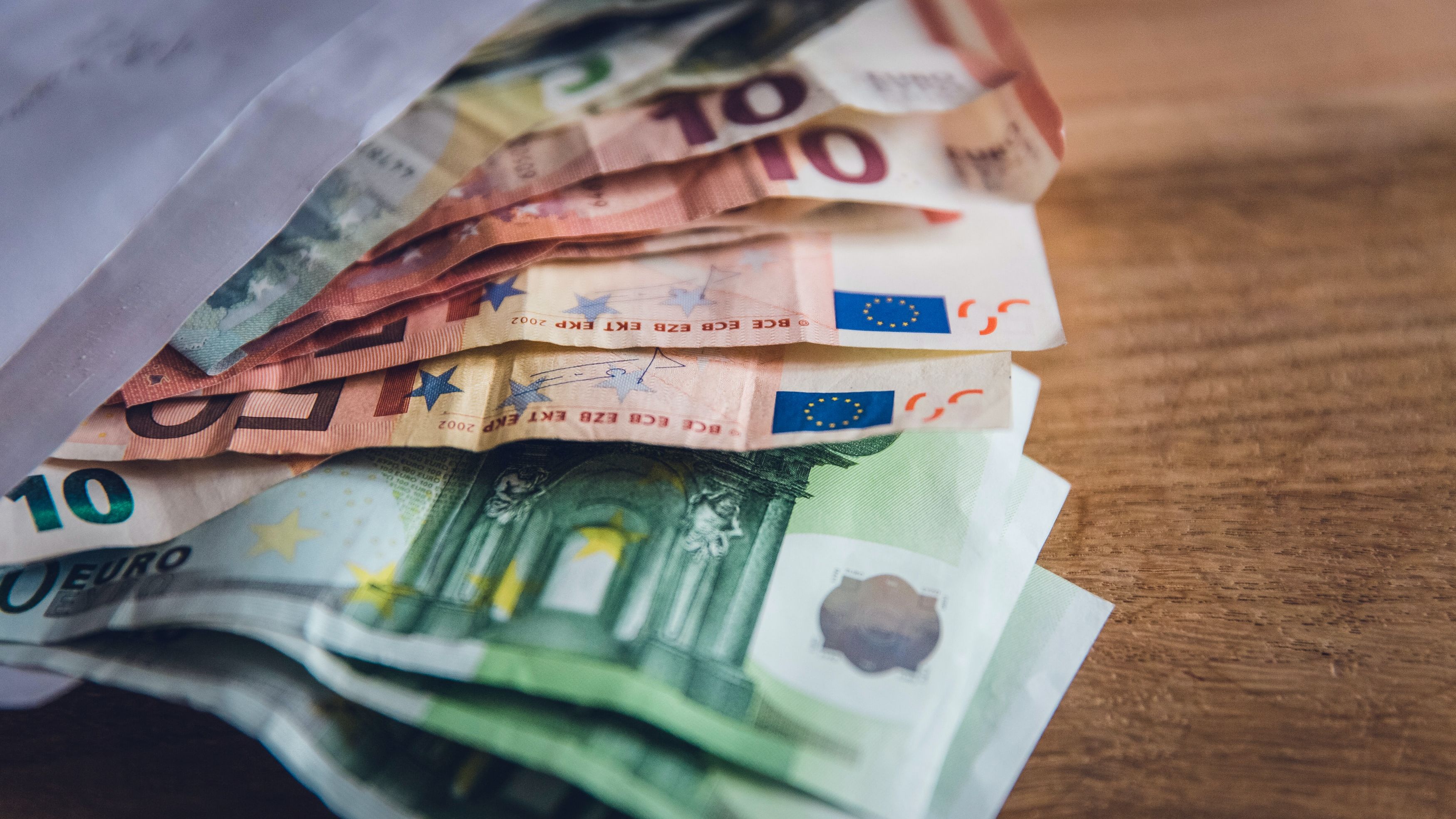 Criza energetică, tot mai costisitoare pentru Europa. Nota de plată a trecut de 800 de milioane de euro