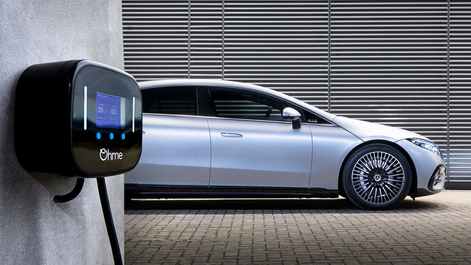Mercedes-Benz crede că Europa nu este gata să cumpere doar mașini electrice. Când s-ar putea face schimbarea