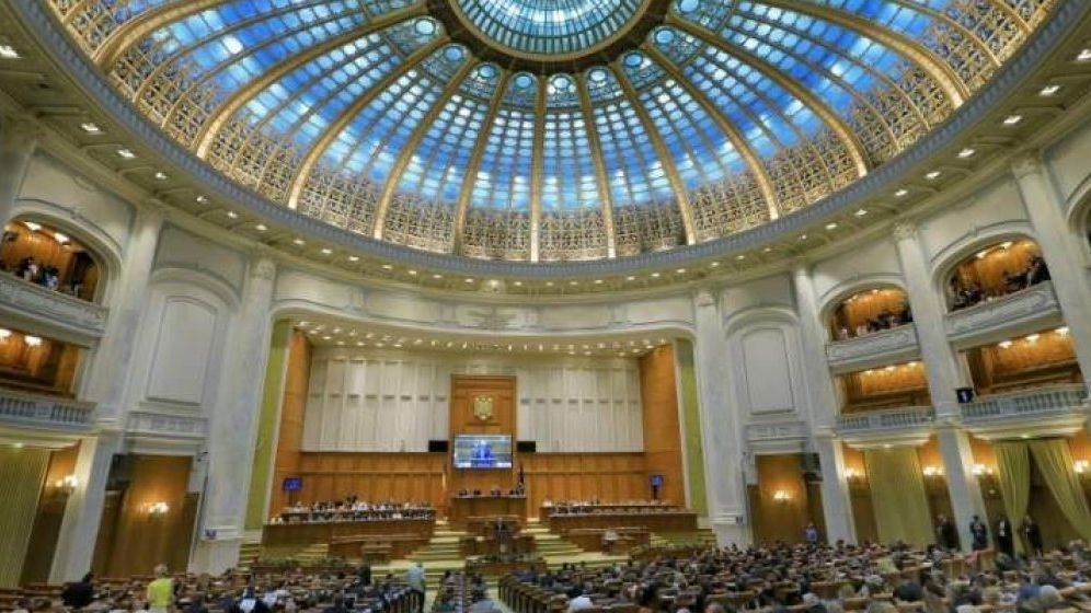 Plenul Camerei Deputatilor a respins infiintarea unei comisii de ancheta privind violentele din 10 august