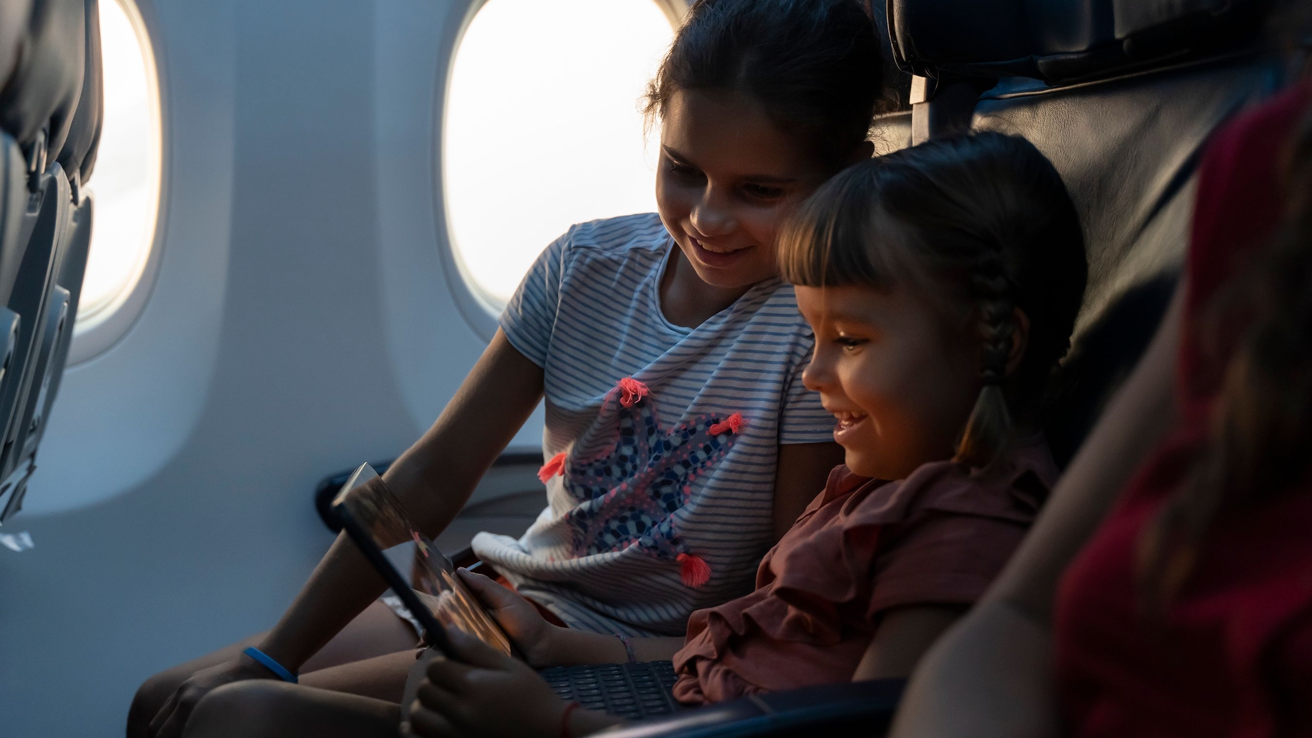 Christian Tour vinde vacanțe cu bilete de avion gratuite pentru copii. Cinci zile de oferte speciale