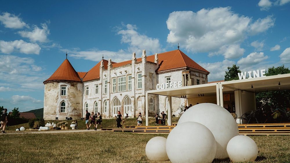 Lidl România continuă investițiile pentru renovarea castelului Bánffy din Bonțida