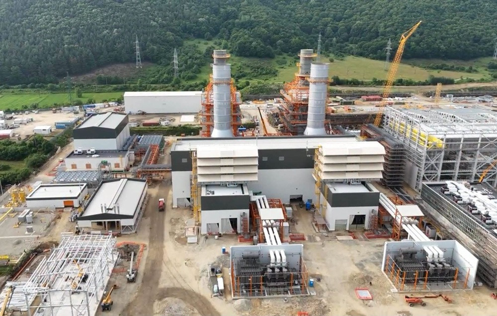 Prima turbină a centralei pe gaz de la Mintia a fost pusă în funcțiune. Bolojan: Mai puține importuri