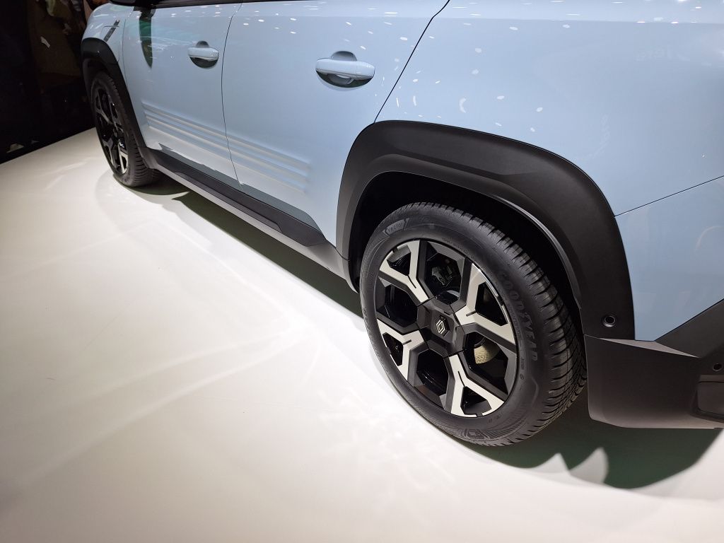 GALERIE FOTO | Noul Renault 4 E-Tech Electric a fost lansat la Paris. Cum arată, cât costă și ce - Imagine 7