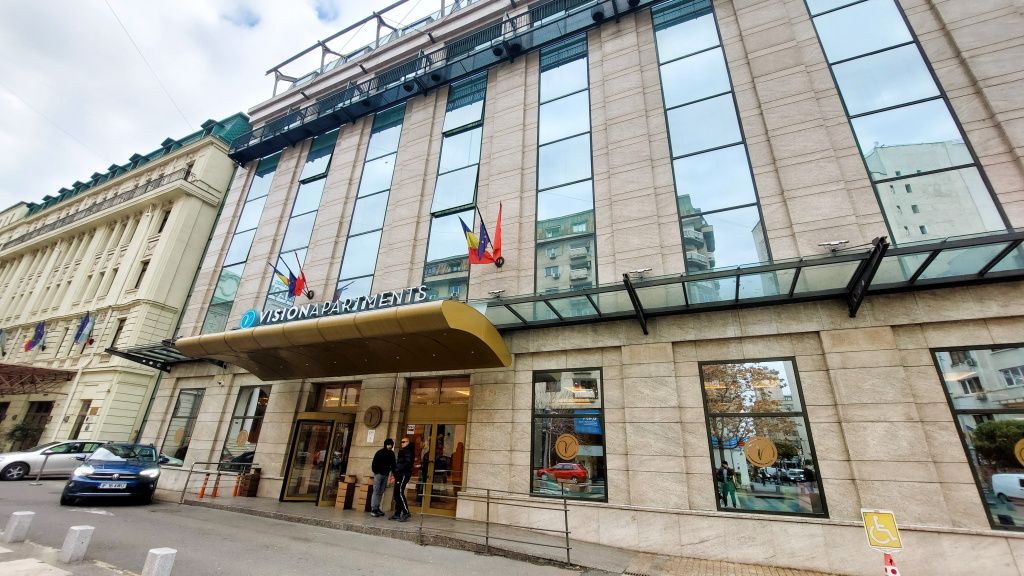 GALERIE FOTO | Cum arată apartamentele milionarei Anja Graf din centrul Capitalei - Imagine 87