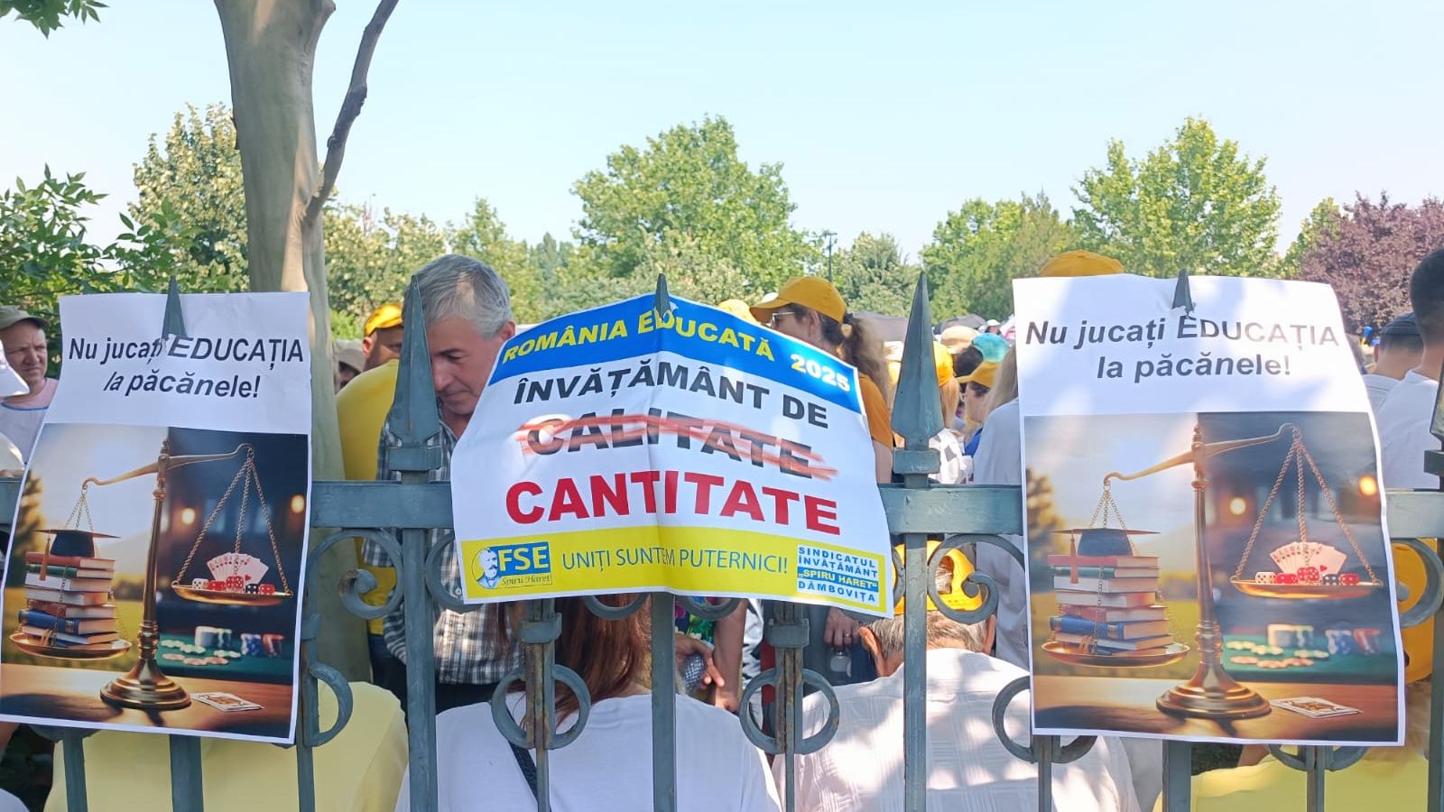 Sindicatele din învățământ cer demisia ministrului Educației și amenință cu noi proteste: „Domnule ministru, faceți un gest onorabil și prezentați-vă demisia”