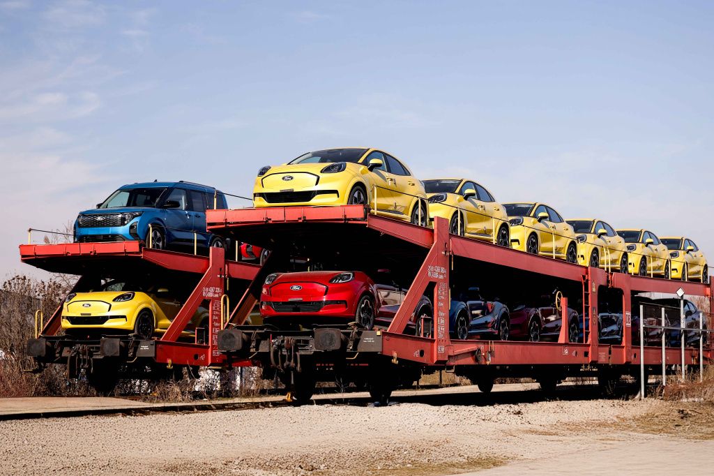 GALERIE FOTO | Ford Puma Gen-E, prima electrică făcută în România, a intrat în producție - Imagine 5