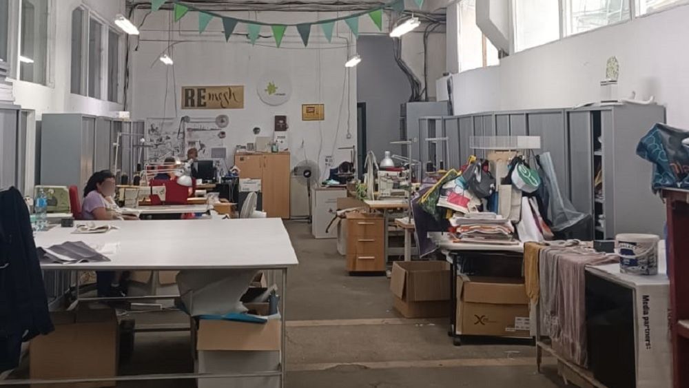 FOTOREPORTAJ de la Ateliere fără Frontiere, o întreprindere socială care reintegrează oamenii pe piața muncii, așa cum statul n-a făcut-o niciodată