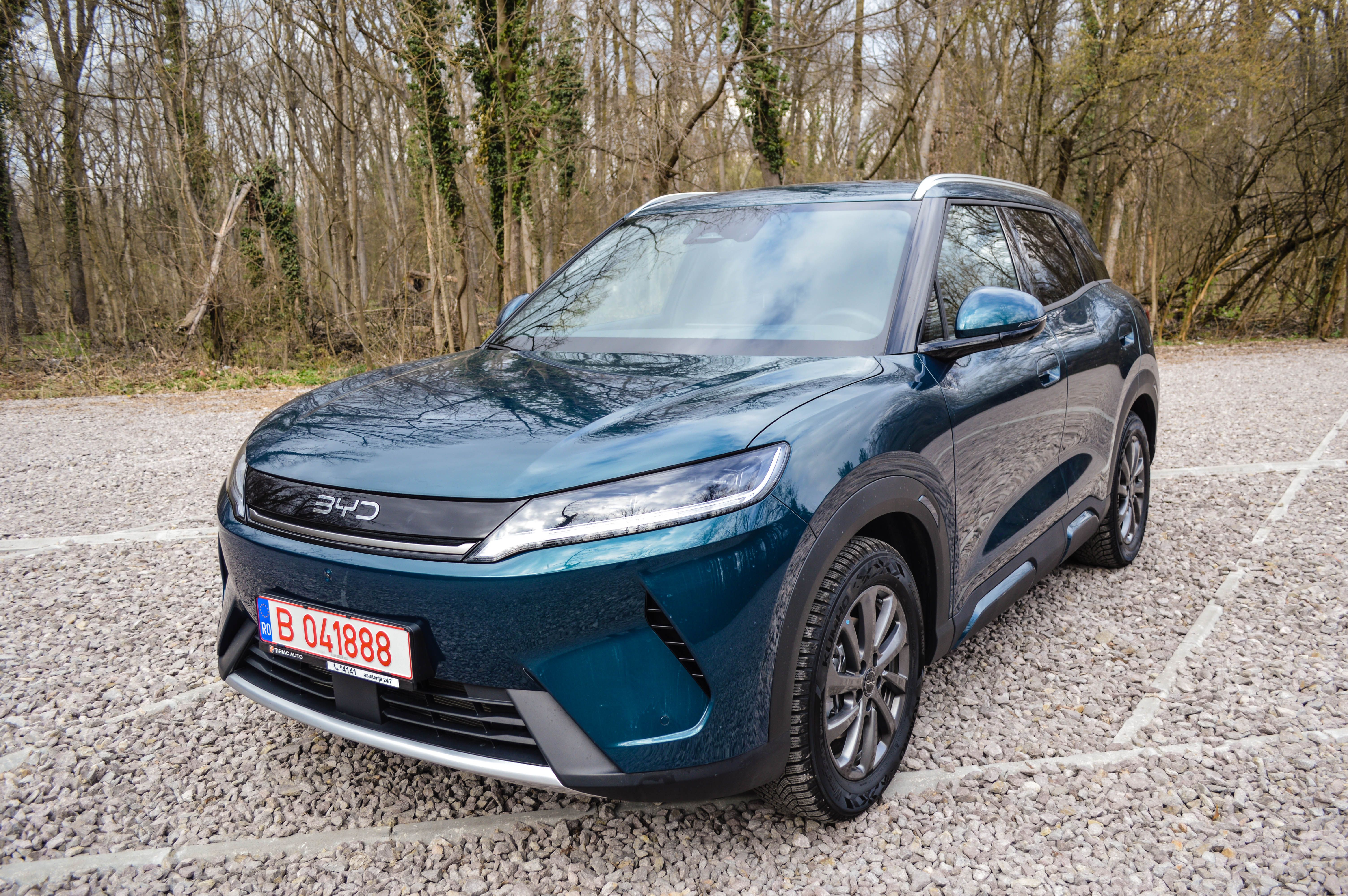 FOTO | Test Drive BYD Atto-2 DM-i: Cum au reușit chinezii să facă un SUV plug-in hibrid care costă cât o Dacia Duster - Poza 1