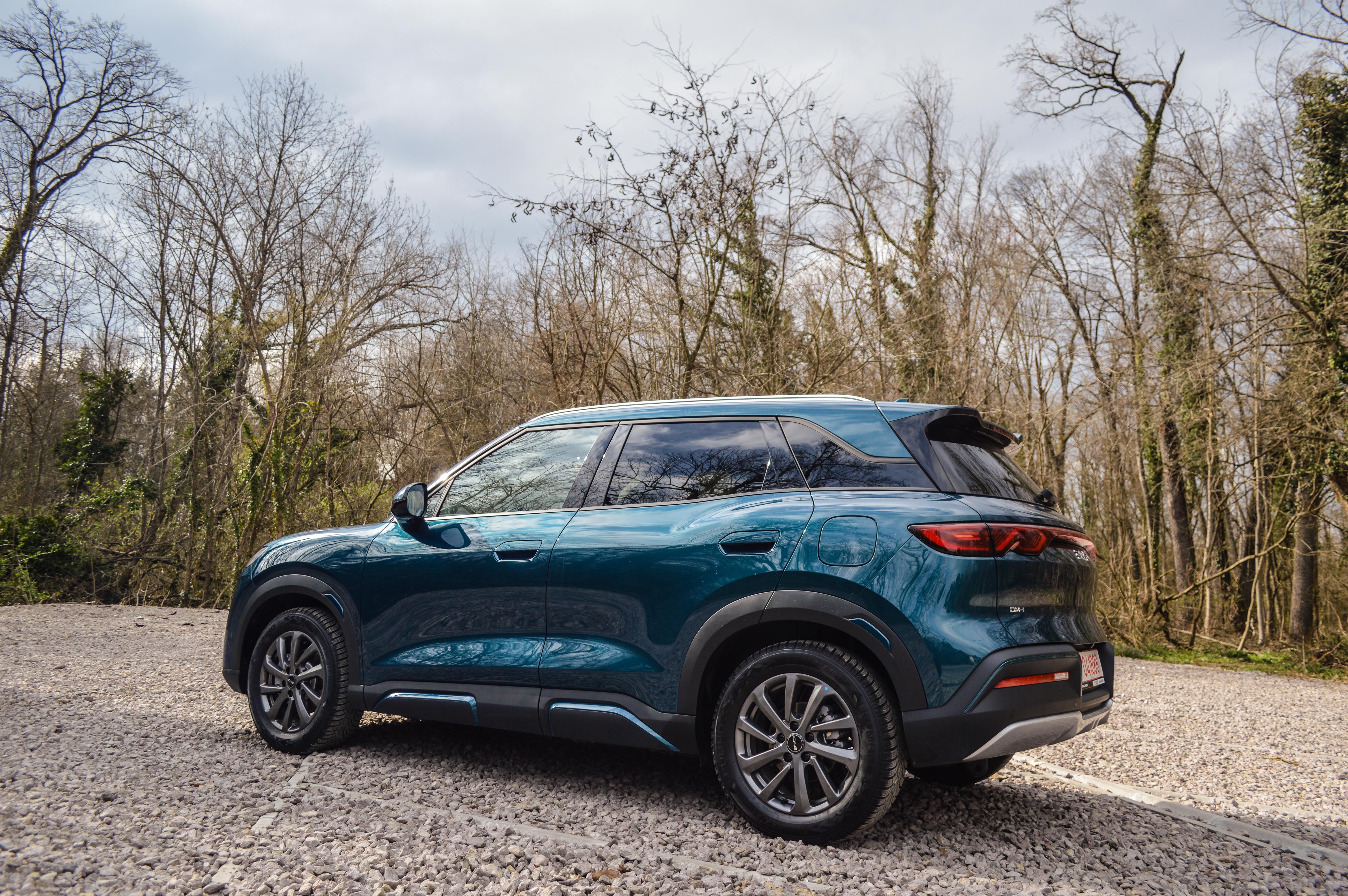 FOTO | Test Drive BYD Atto-2 DM-i: Cum au reușit chinezii să facă un SUV plug-in hibrid care costă cât o Dacia Duster - Poza 8