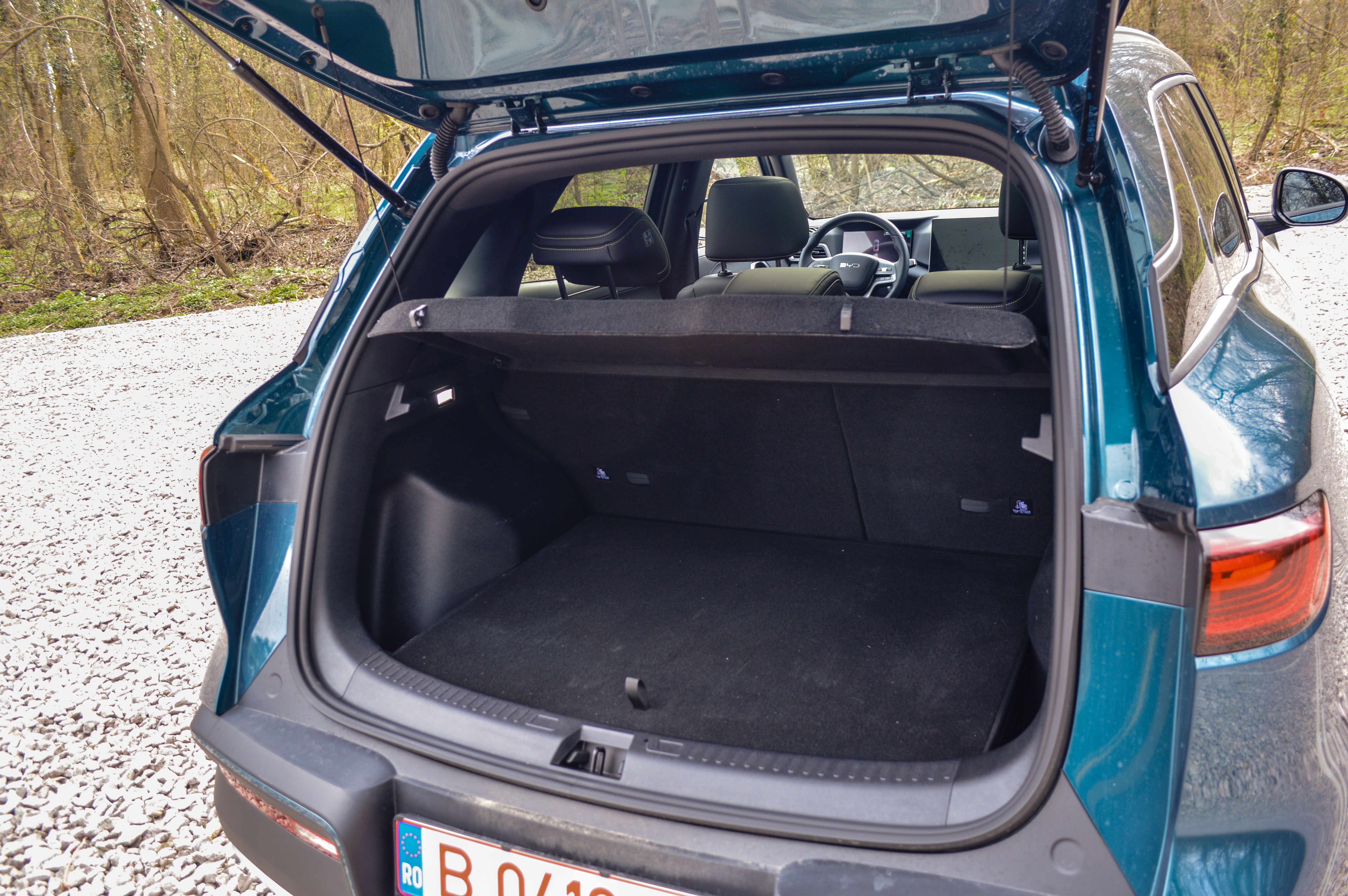 FOTO | Test Drive BYD Atto-2 DM-i: Cum au reușit chinezii să facă un SUV plug-in hibrid care costă cât o Dacia Duster - Poza 31
