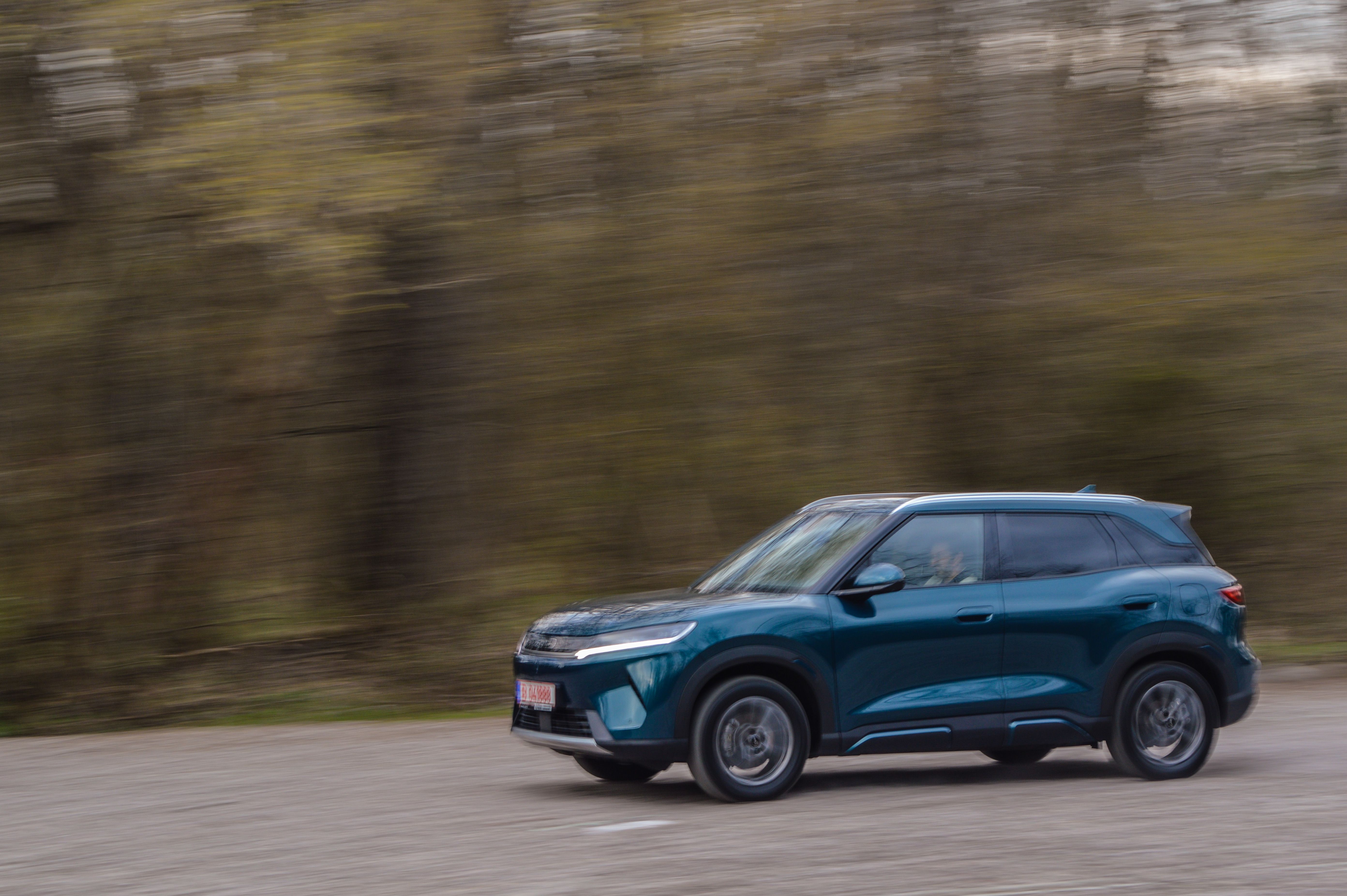 FOTO | Test Drive BYD Atto-2 DM-i: Cum au reușit chinezii să facă un SUV plug-in hibrid care costă cât o Dacia Duster - Poza 32