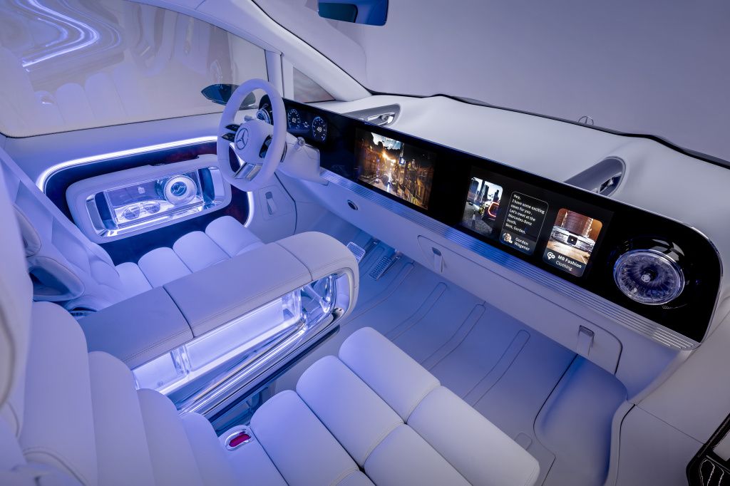 Lux, eleganță și tehnologie fără frână: Mercedes Benz dă startul unei noi ere premium în co - Imagine 18
