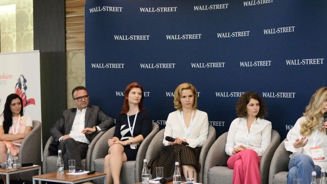 Cheia succesului in industria fashion: Online-ul trebuie sa se imbine cu offline-ul, clientul trebuie sa fie in centrul businessului