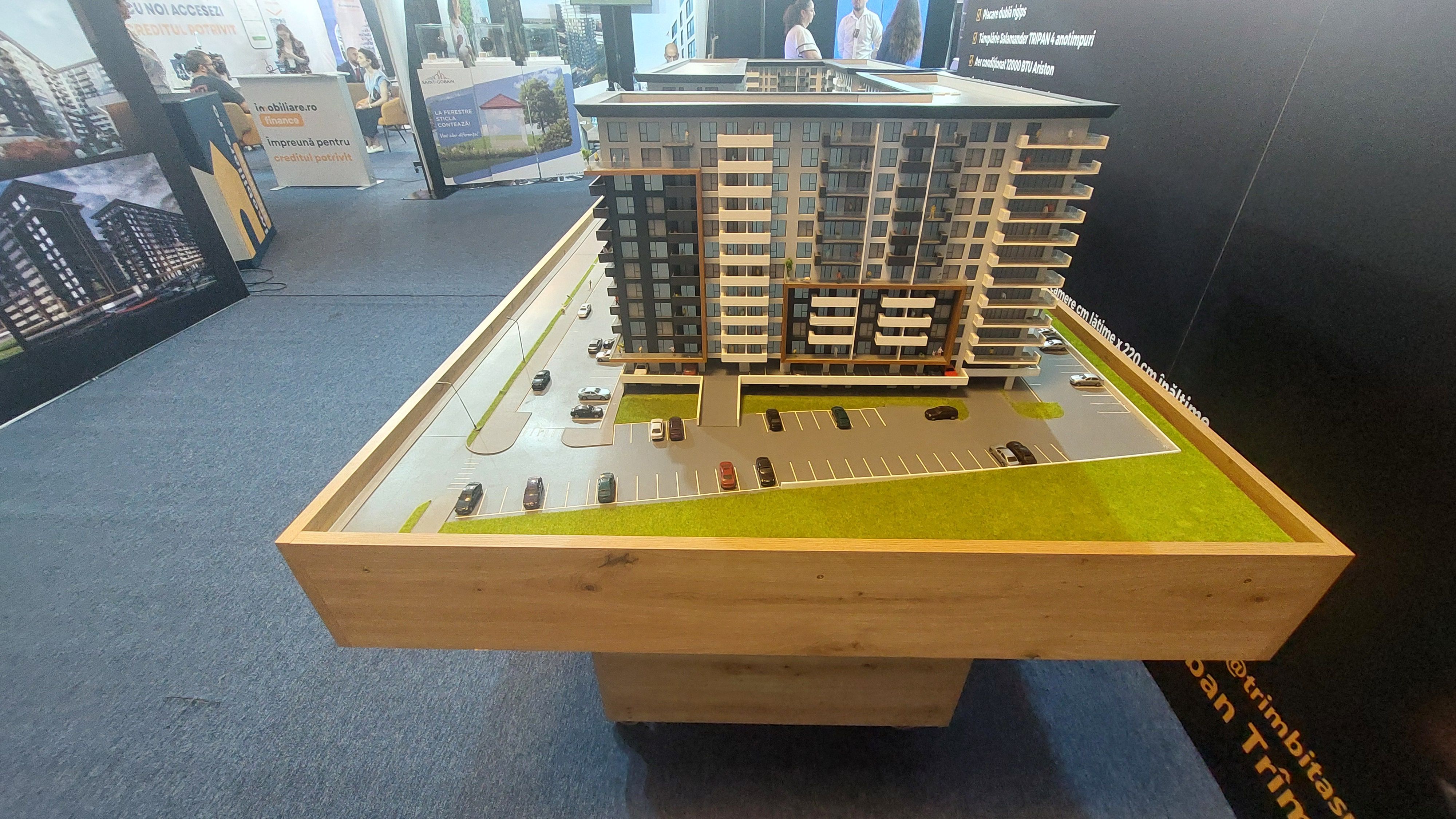 GALERIE FOTO | Ce găsești în acest weekend la Salonul Imobiliar București 2025 - Poza 39
