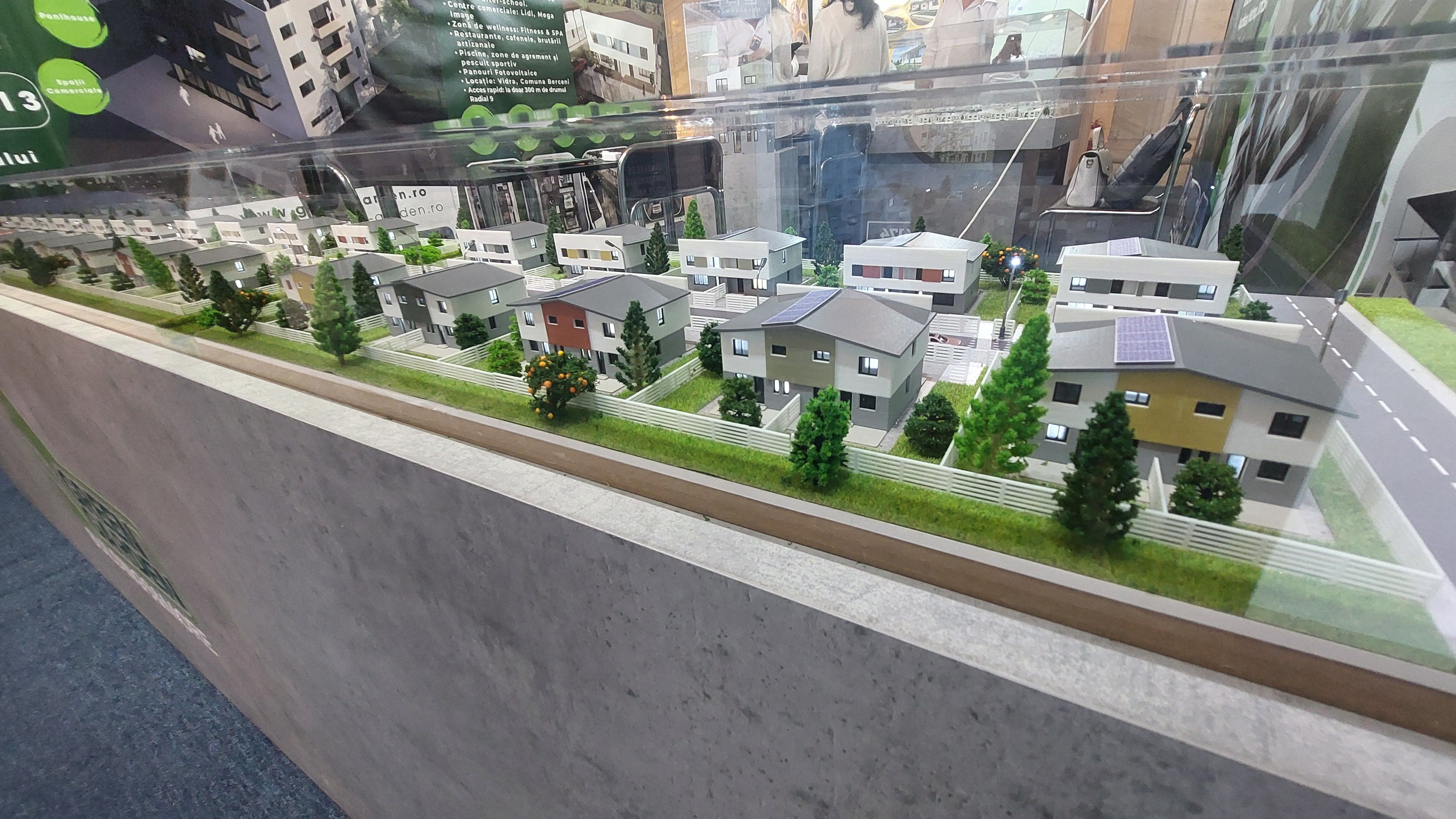 GALERIE FOTO | Ce găsești în acest weekend la Salonul Imobiliar București 2025 - Poza 33