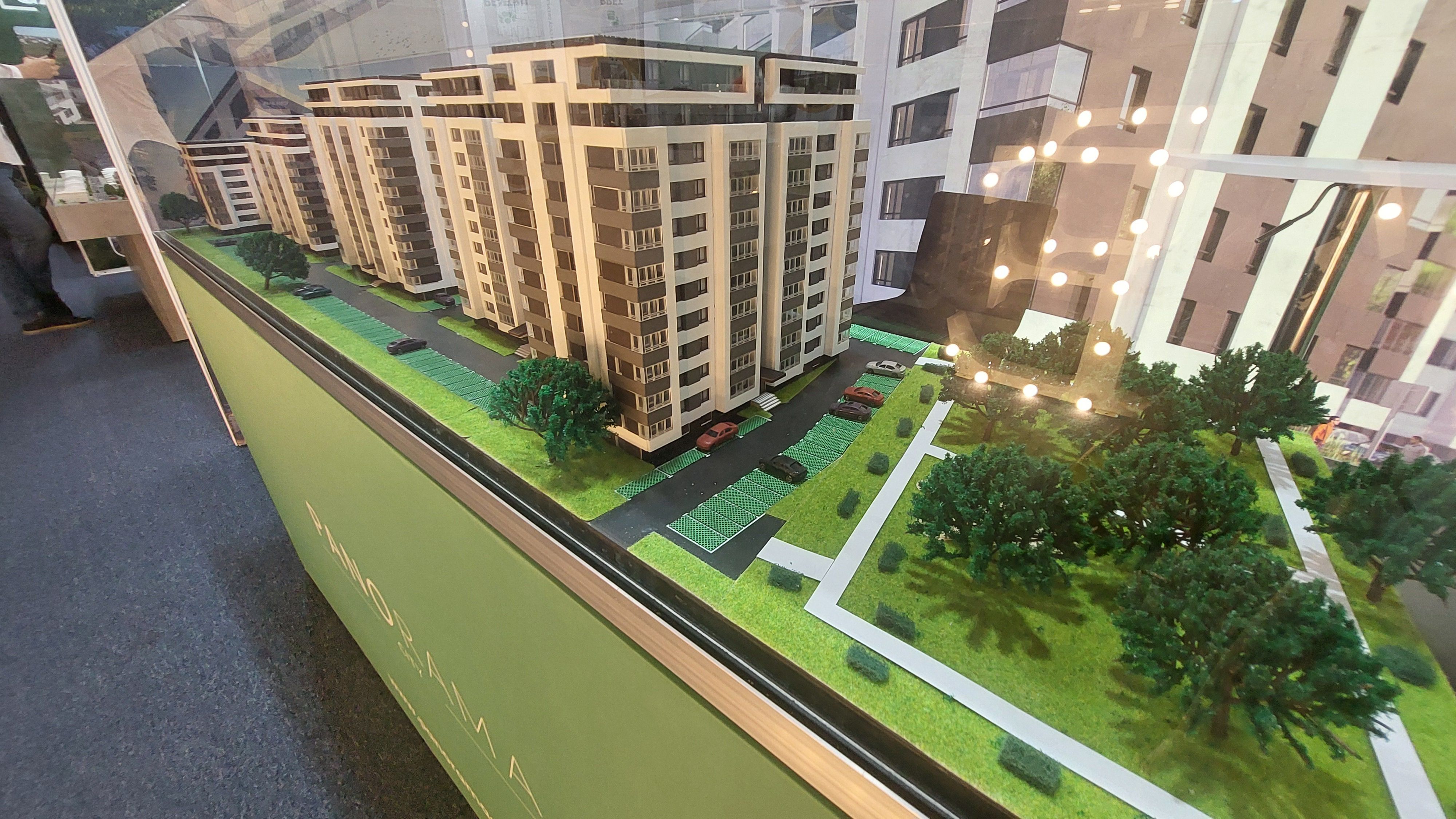 GALERIE FOTO | Ce găsești în acest weekend la Salonul Imobiliar București 2025 - Poza 29