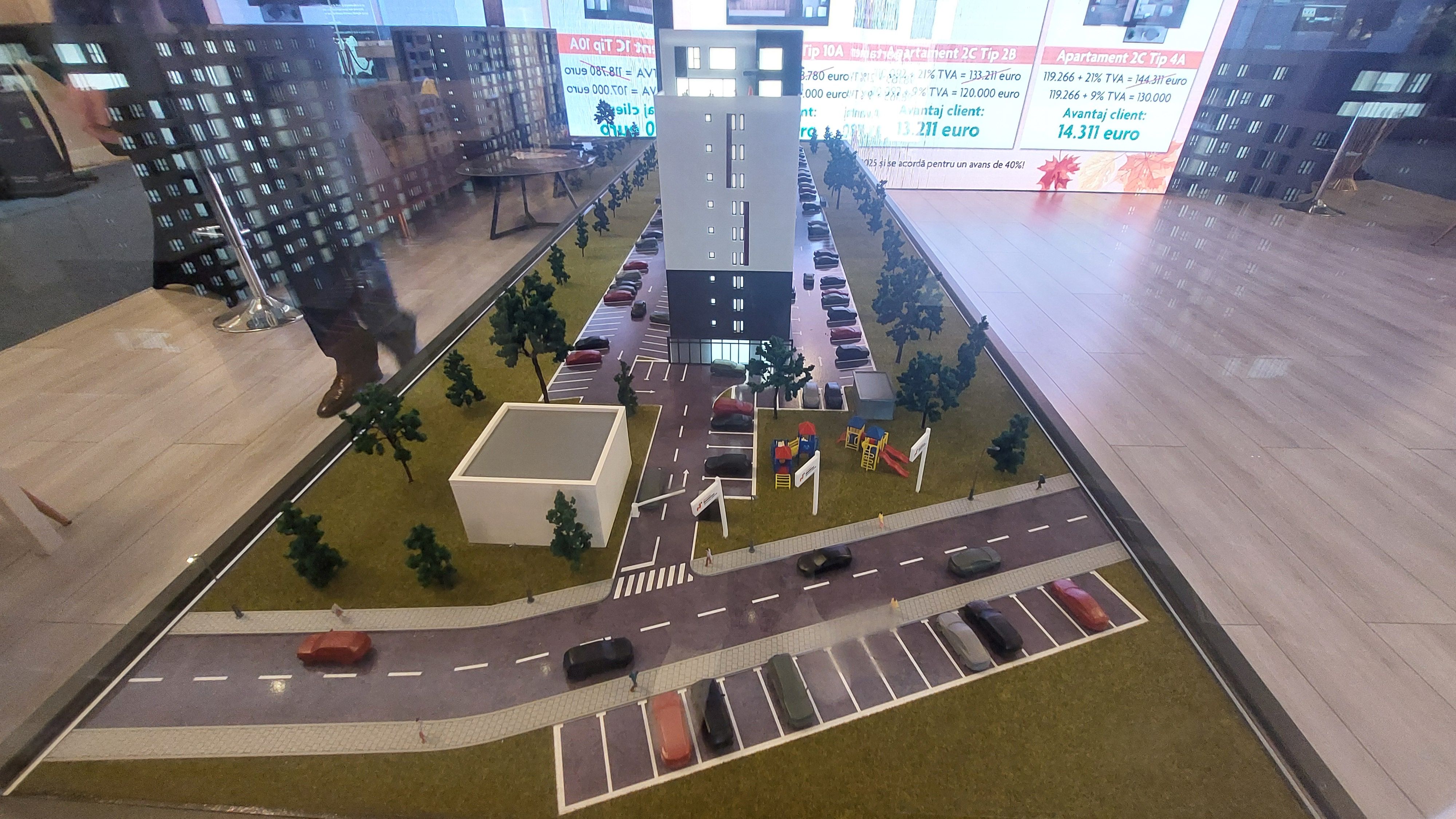 GALERIE FOTO | Ce găsești în acest weekend la Salonul Imobiliar București 2025 - Poza 20