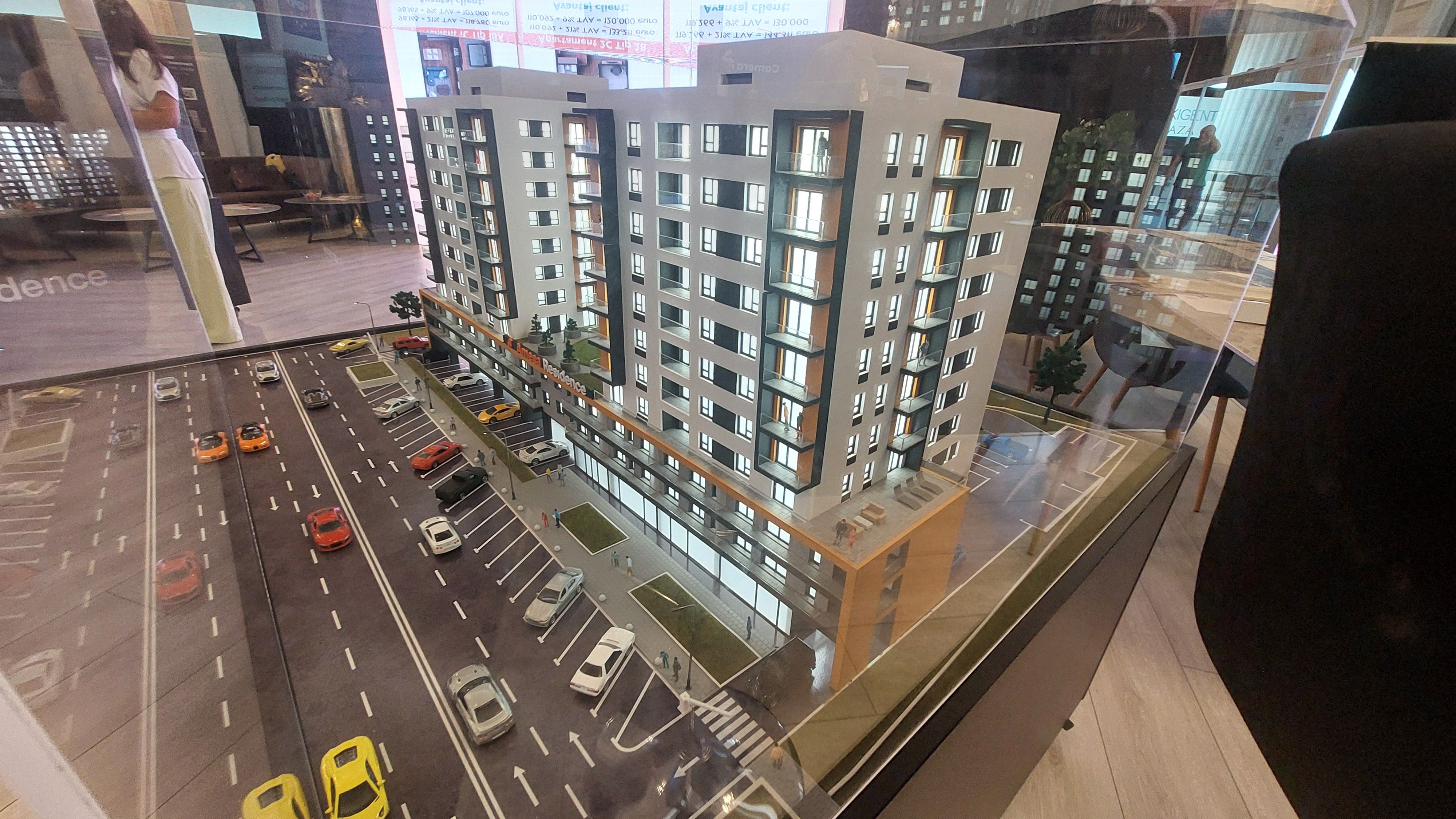 GALERIE FOTO | Ce găsești în acest weekend la Salonul Imobiliar București 2025 - Poza 16