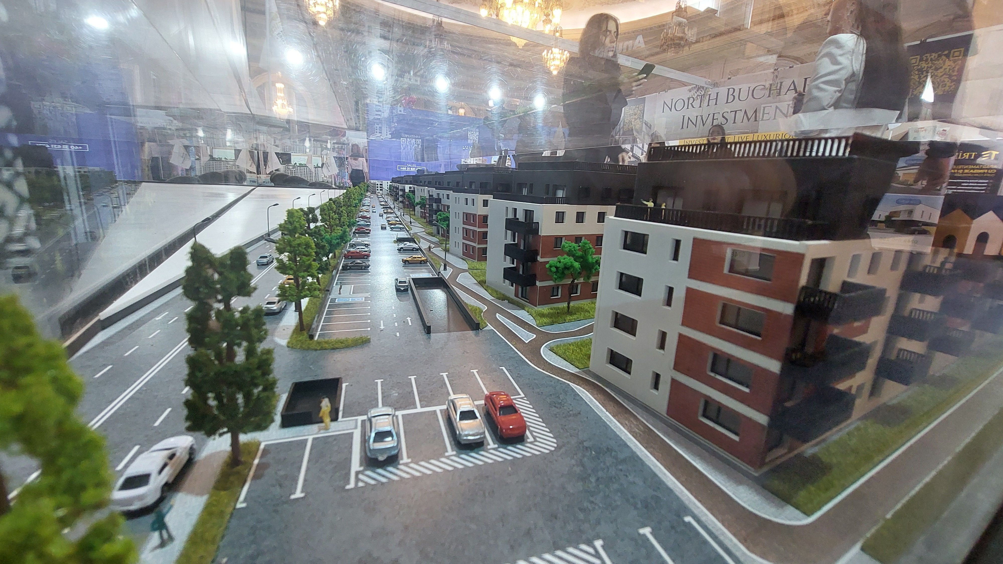 GALERIE FOTO | Ce găsești în acest weekend la Salonul Imobiliar București 2025 - Poza 70