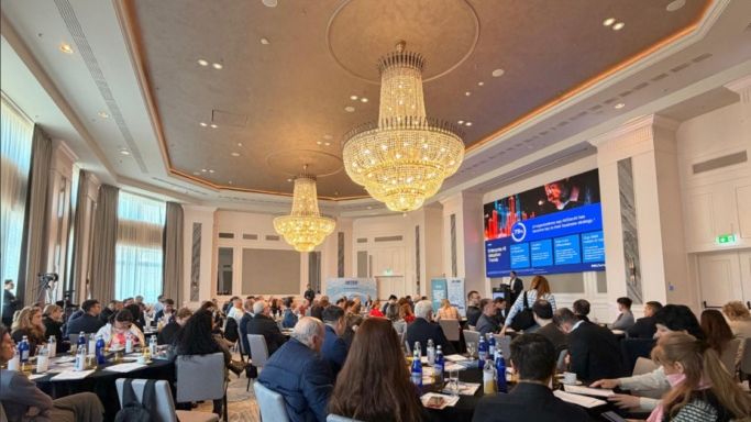 Businessul viitorului se construiește digital: SIMAVI a reunit liderii din business și tehnologie pentru o dezbatere despre digitalizare, AI și conformare fiscală