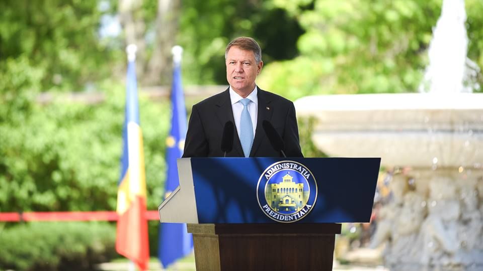 Klaus Iohannis, in Germania. Va avea intrevederi cu Steinmeier si cu Merkel